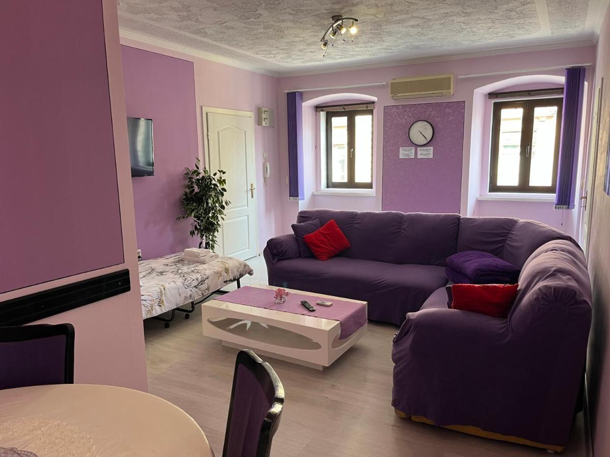 شقة غييكا  في Apartman Lora المظهر الخارجي الصورة