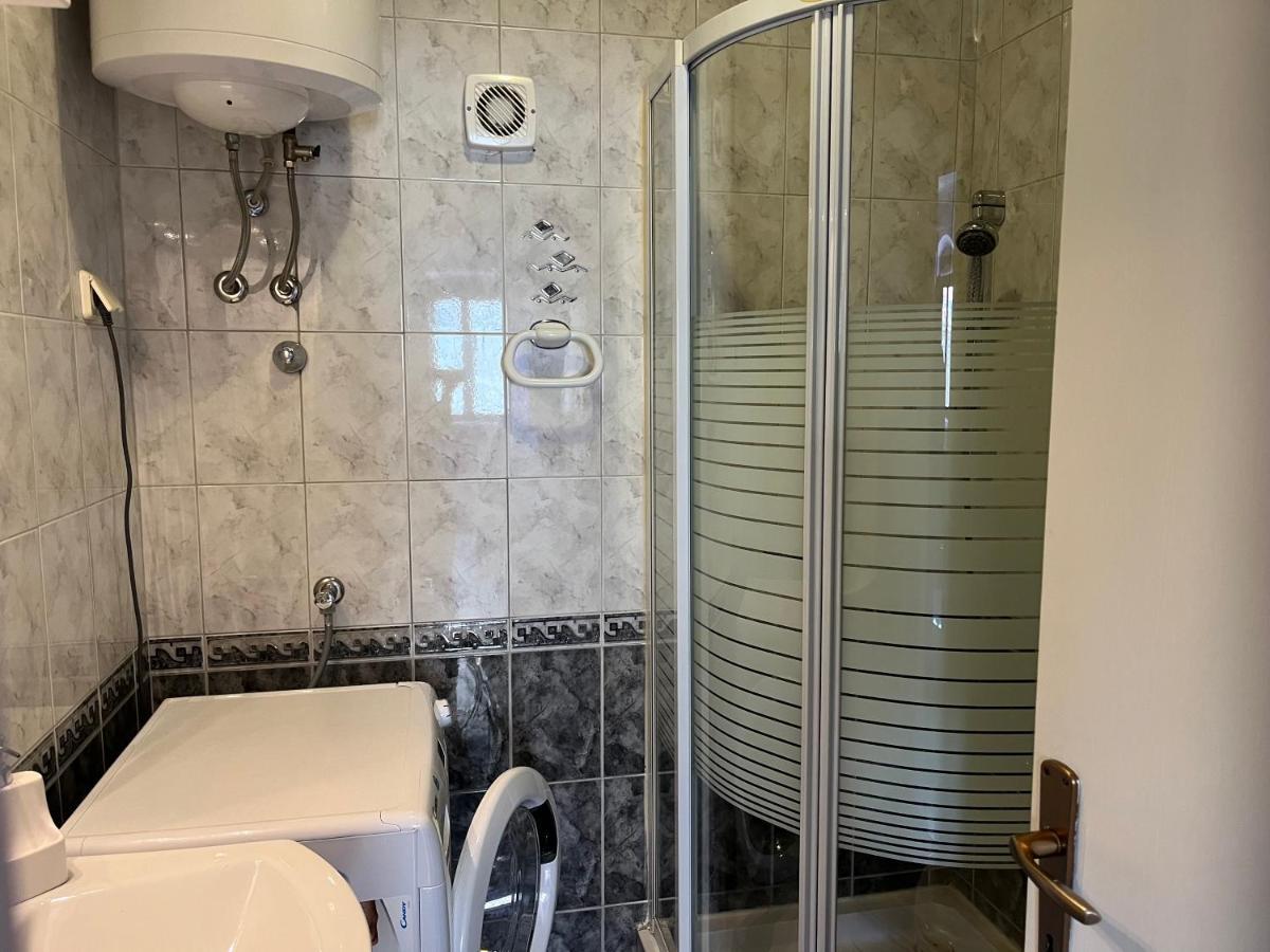 شقة غييكا  في Apartman Lora المظهر الخارجي الصورة