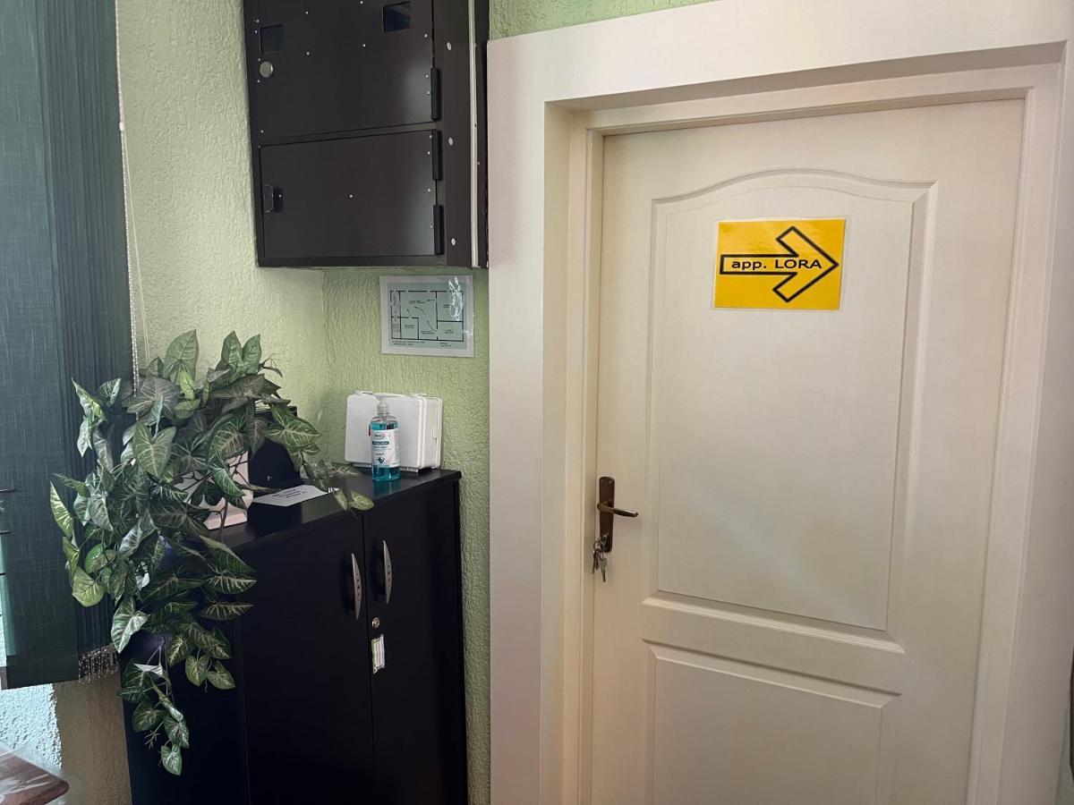 شقة غييكا  في Apartman Lora المظهر الخارجي الصورة