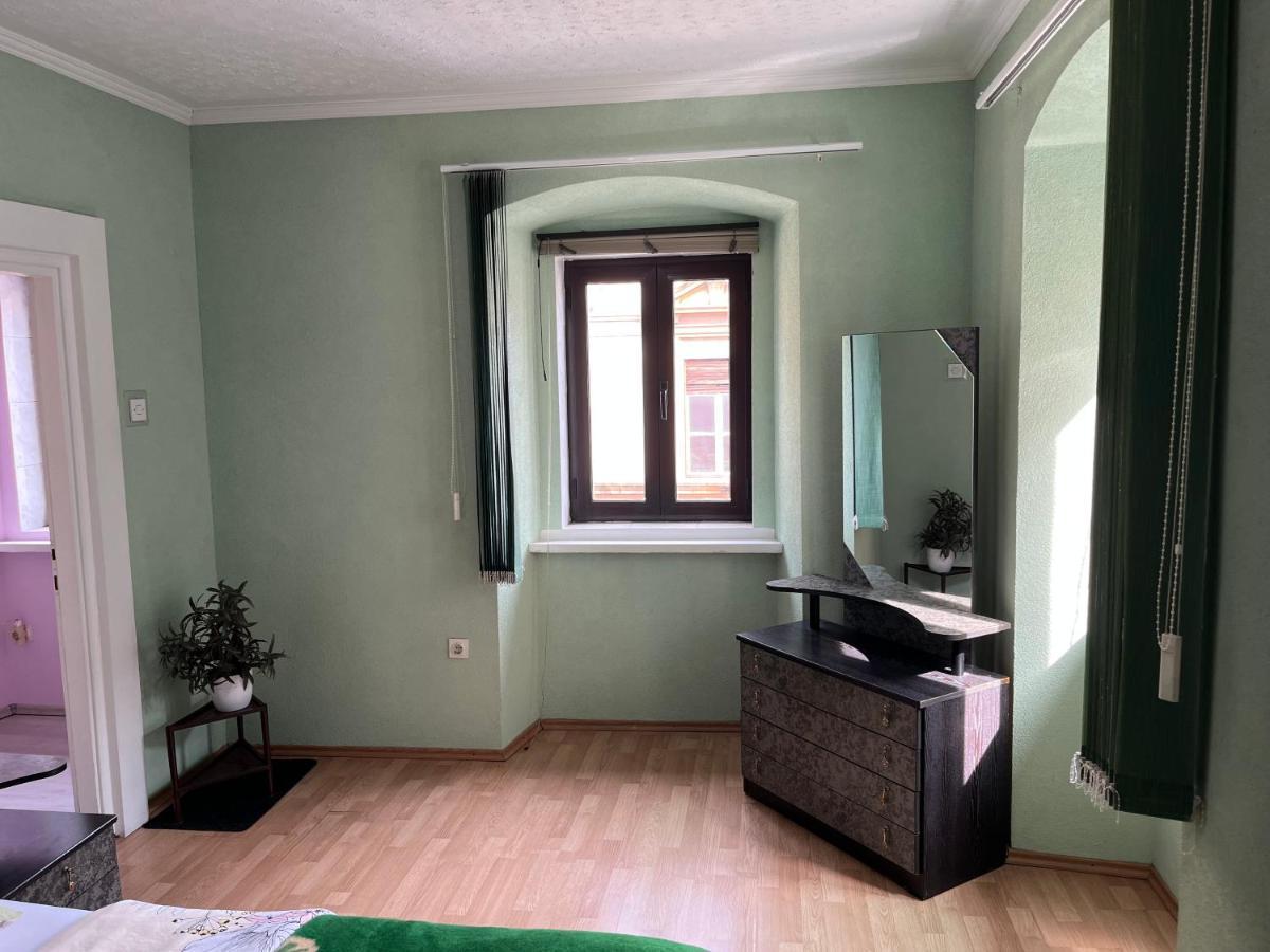 شقة غييكا  في Apartman Lora المظهر الخارجي الصورة